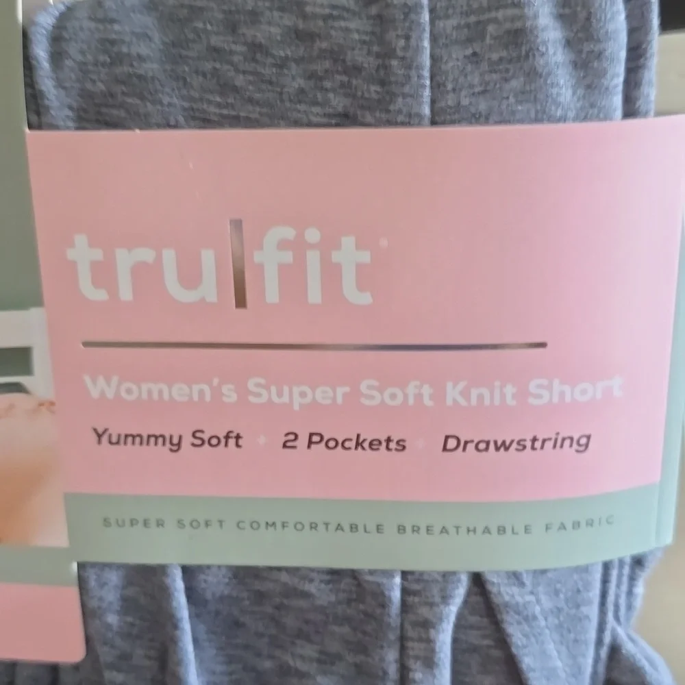 TRULFIT WOMEN'S SUPER SOFT KNIT SHORT